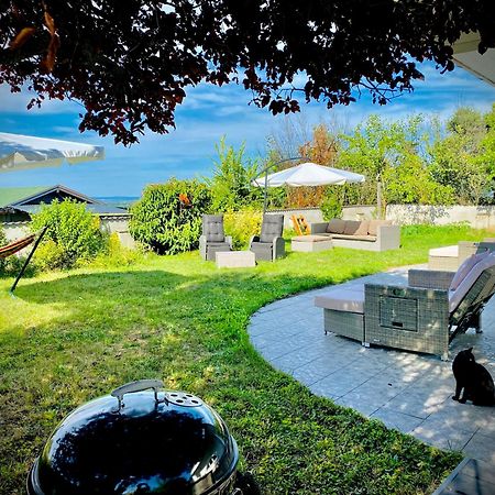 Dharma Horse Shelter Bungalows & Farmping Siófok Exteriör bild