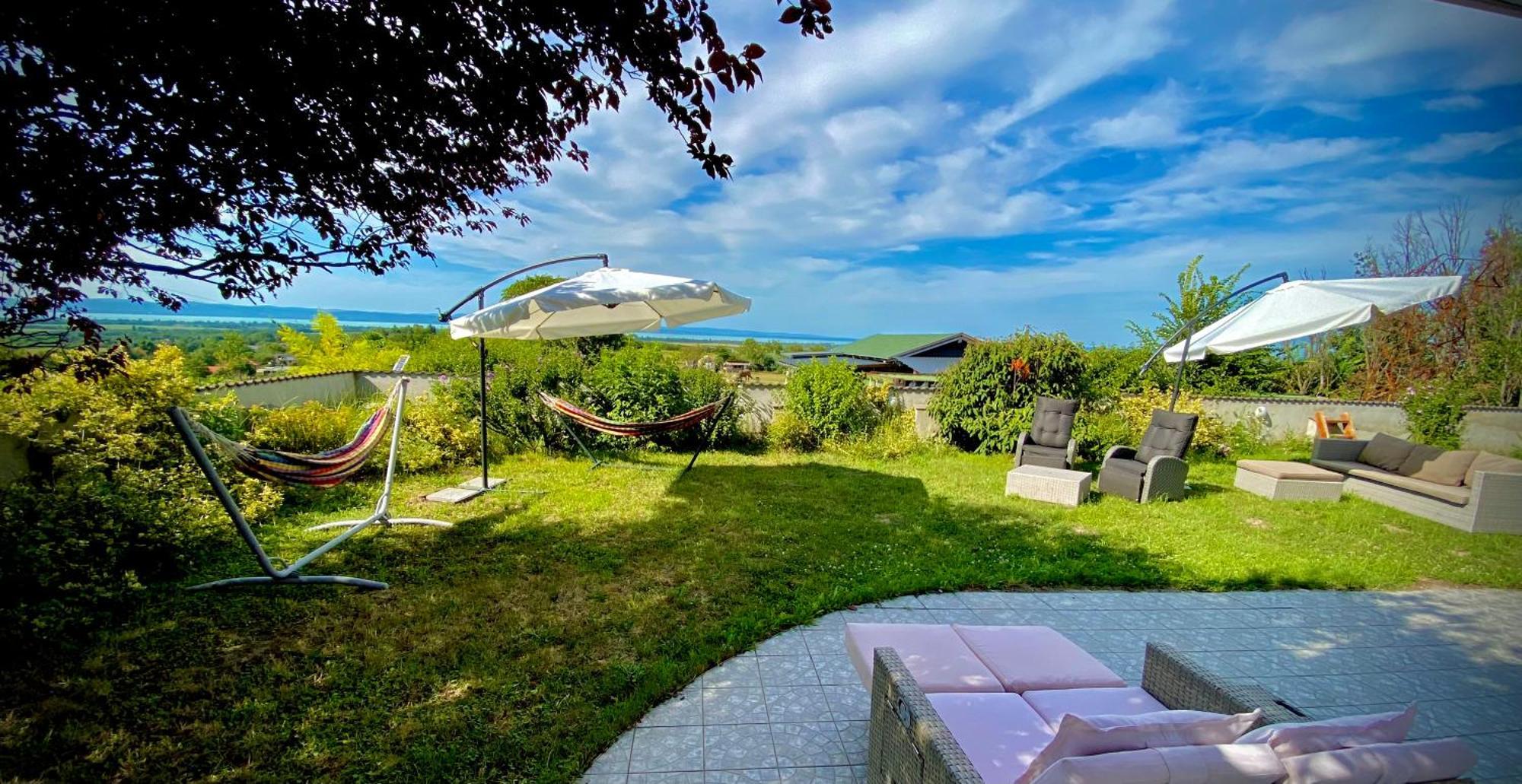 Dharma Horse Shelter Bungalows & Farmping Siófok Exteriör bild