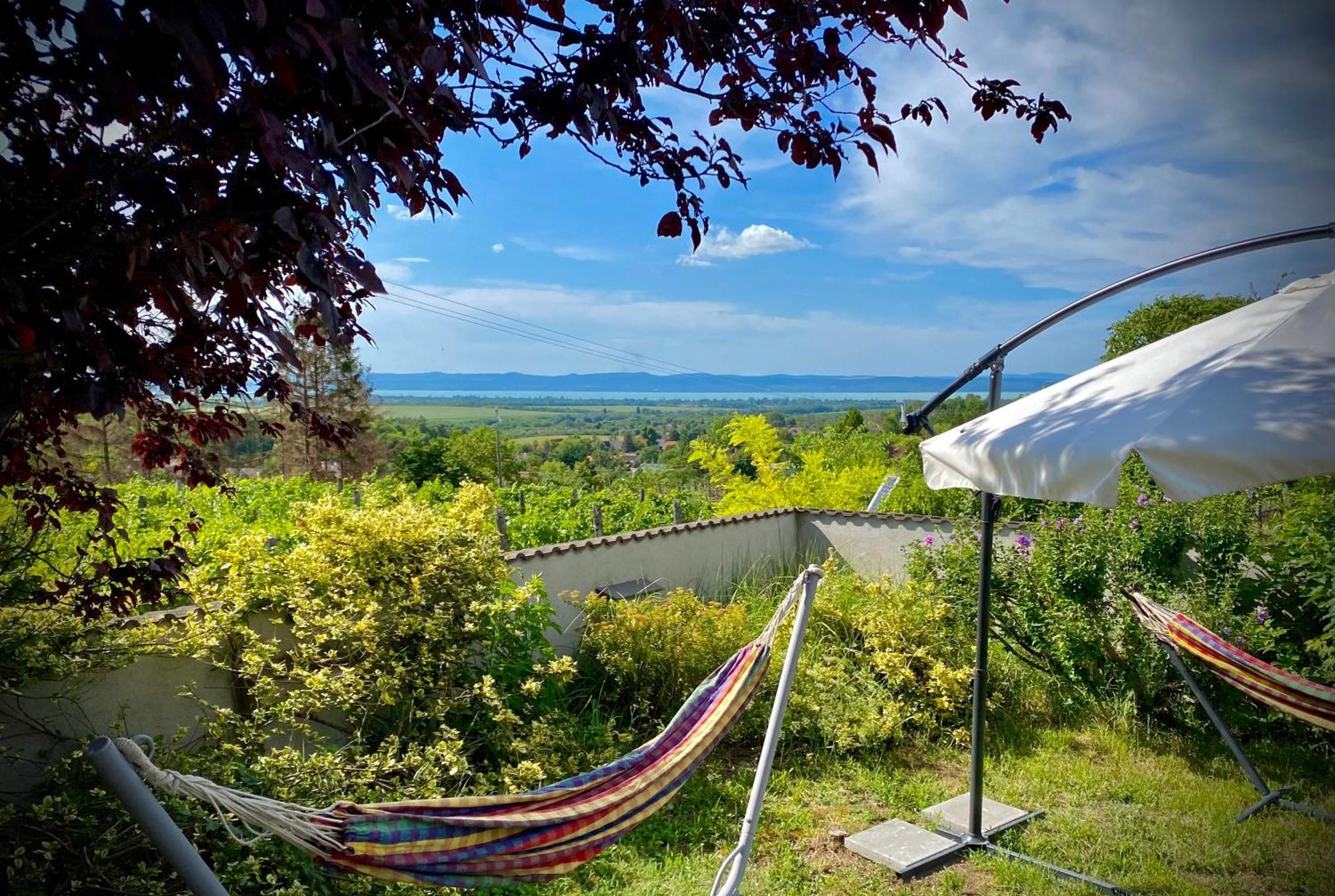 Dharma Horse Shelter Bungalows & Farmping Siófok Exteriör bild